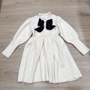 NWOT White Knit Black Bow Long Sleeve Dress 130 Cm